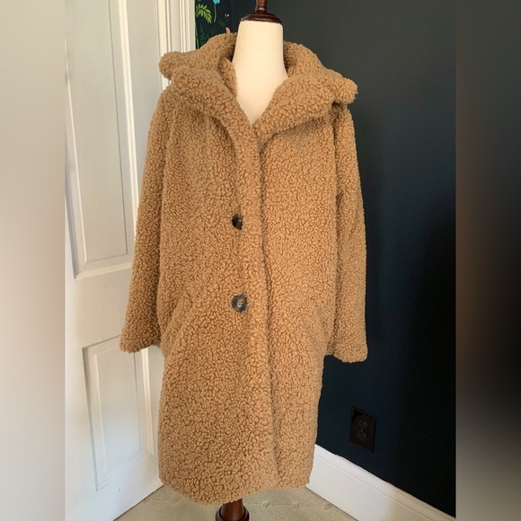 Sherpa/Teddy Coat - Picture 1 of 8